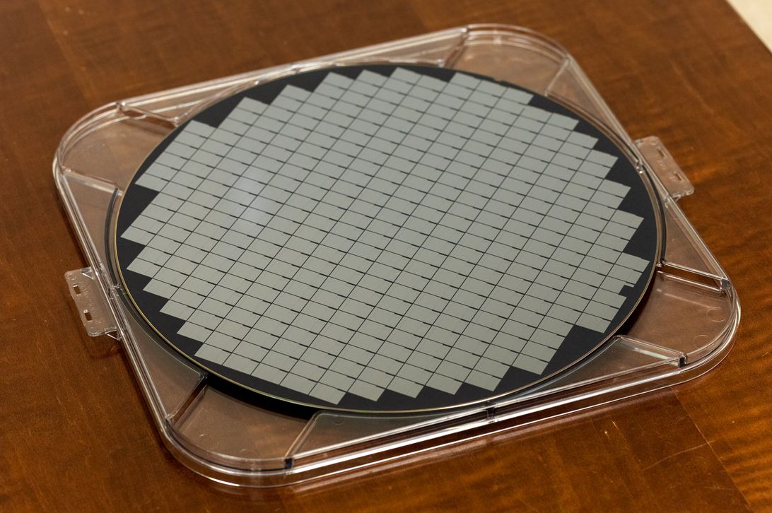 Meteor Lake測(cè)試芯片的Wafer