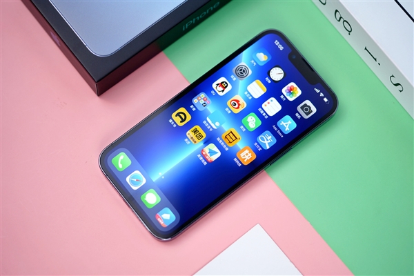 蘋果首次干掉劉海！消息稱iPhone 14將采用打孔屏、后攝不凸起